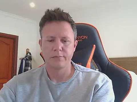 TroyDieselXXX online show from November 2025 07:56:02 AM