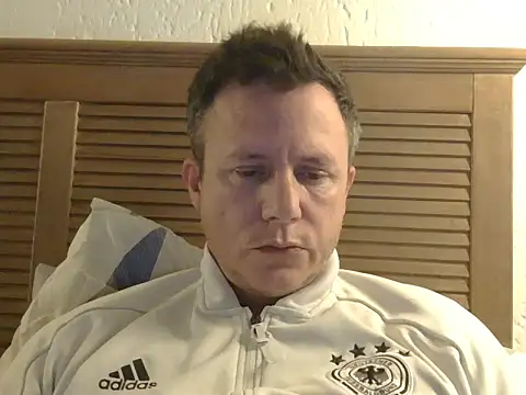 Snapshot of TroyDieselXXX chatting on June 2026 06:56:01 PM TroyDieselXXX online show from June 2026 06:56:01 PM