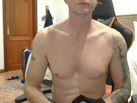 TroyDieselXXX online show from May 2026 07:07:01 PM