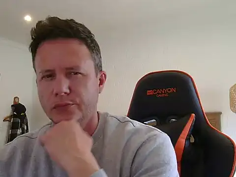 TroyDieselXXX online show from February 2026 08:26:02 AM