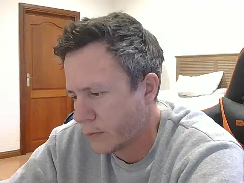Snapshot of TroyDieselXXX chatting on June 2026 05:04:01 AM TroyDieselXXX online show from June 2026 05:04:01 AM