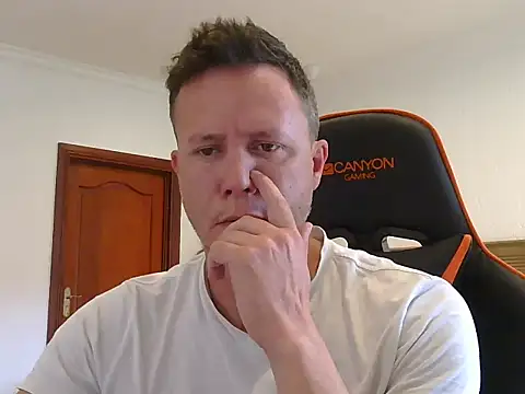 TroyDieselXXX online show from December 2025 06:02:01 AM