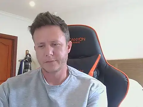 TroyDieselXXX online show from November 2025 09:14:01 AM