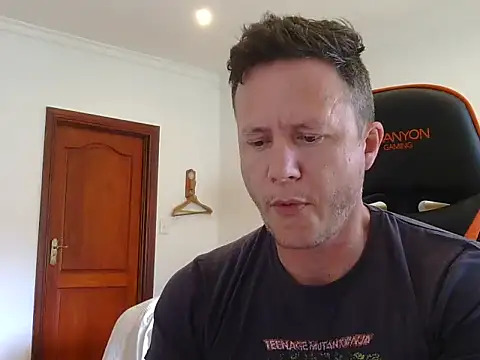 TroyDieselXXX online show from November 2025 05:07:01 AM