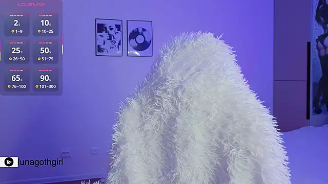 IamLuna2006 online show from April 2026 05:02:01 AM