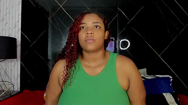 Alaia Gutierrez online show from September 2025 08:19:02 PM