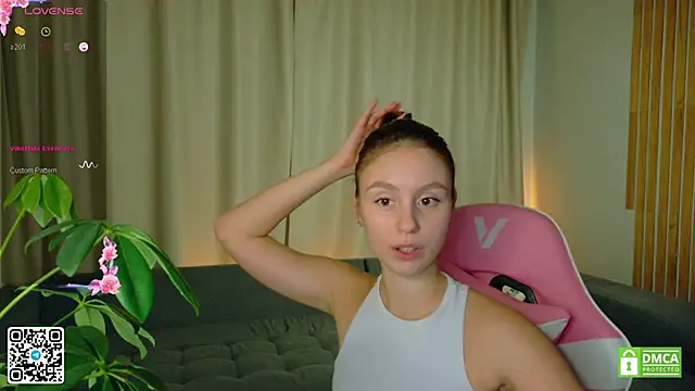 sweet loopy online show from October 2025 05:00:02 PM