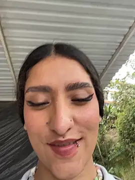 Scaarlettfox online show from February 2026 07:33:01 PM