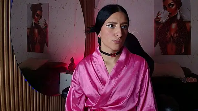 Scaarlettfox online show from November 2025 06:36:02 PM