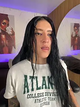 Scaarlettfox online show from November 2025 07:39:01 PM