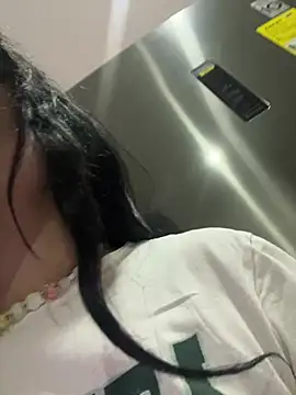 Scaarlettfox online show from February 2026 07:22:01 PM