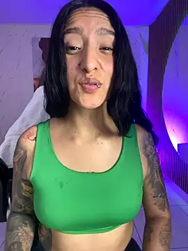 Scaarlettfox online show from November 2025 06:45:02 PM