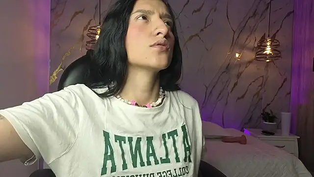 Scaarlettfox online show from December 2025 07:35:01 PM