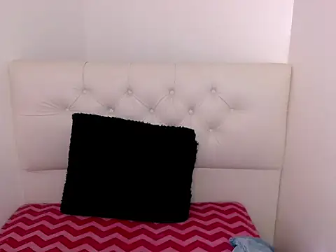 x isabella x online show from August 2026 08:35:01 PM