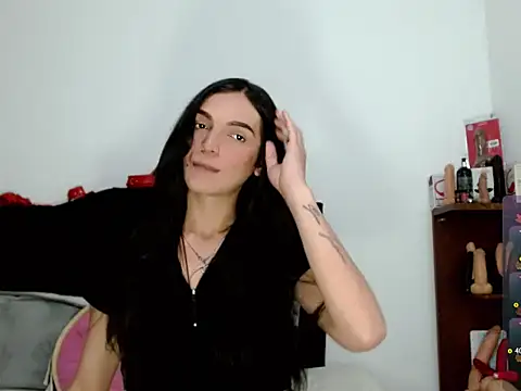 Snapshot of x_isabella_x chatting on November 2025 09:03:02 PM x isabella x online show from November 2025 09:03:02 PM