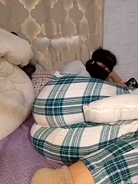 Snapshot of Samaarsexy23 chatting on December 2025 11:27:02 AM Samaarsexy23 online show from December 2025 11:27:02 AM