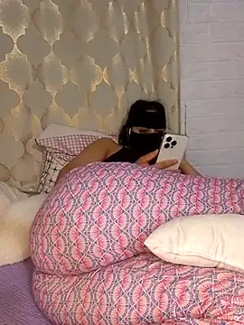 Snapshot of Samaarsexy23 chatting on December 2025 06:42:02 PM Samaarsexy23 online show from December 2025 06:42:02 PM