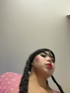 lucialauper  online show from June 2026 03:23:02 AM