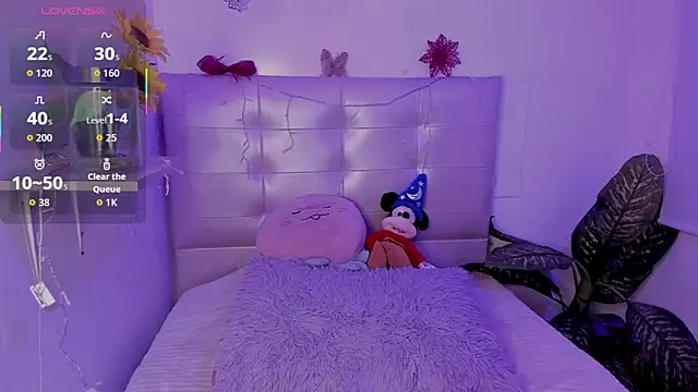 Anna Blade  online show from January 2026 03:26:02 PM