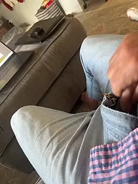 cyclone1212 online show from December 2025 01:53:02 PM