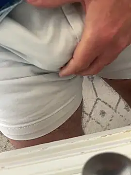 cyclone1212 online show from April 2026 02:13:02 PM