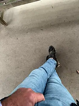 cyclone1212 online show from November 2025 12:06:01 PM