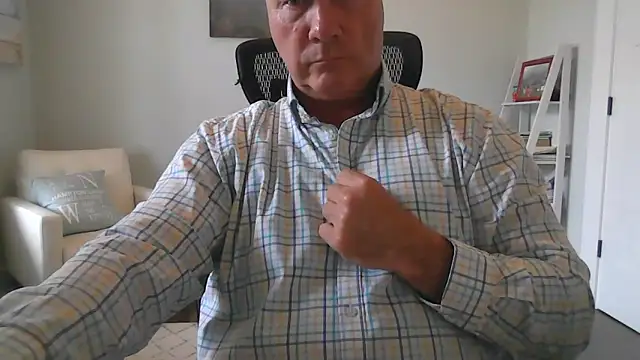 cyclone1212 online show from March 2026 07:06:02 PM