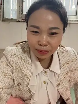 xlj4523 online show from November 2025 05:00:01 AM