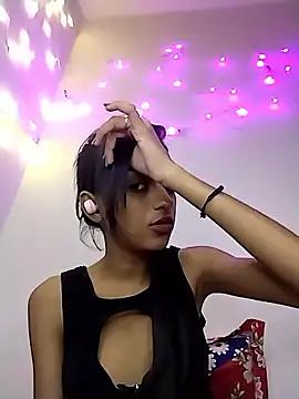 Your-Kitkat online show from November 2025 06:12:02 PM