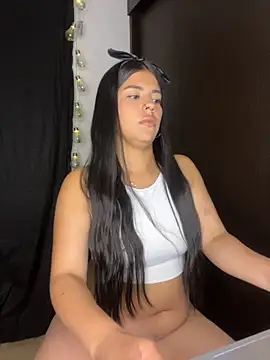 Snapshot of Megaan_smith chatting on September 2025 11:43:02 PM Megaan smith online show from September 2025 11:43:02 PM