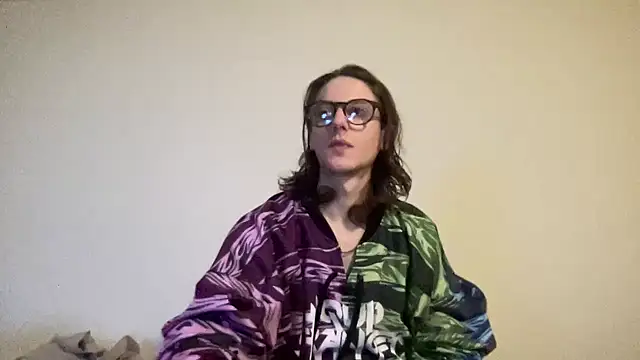 Snapshot of longdickelijah chatting on November 2025 12:47:01 AM longdickelijah online show from November 2025 12:47:01 AM