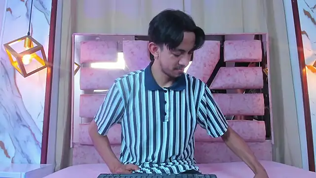 Snapshot of kameron_and_Nick chatting on November 2025 08:20:02 PM kameron and Nick online show from November 2025 08:20:02 PM