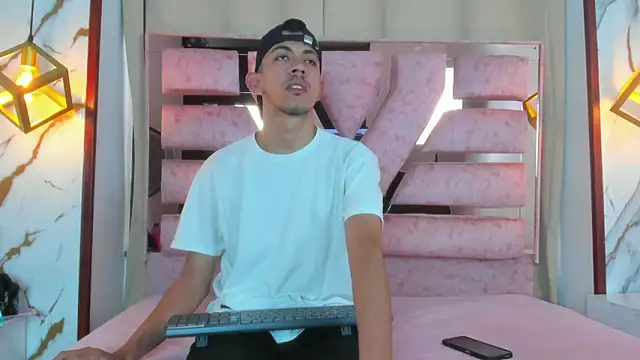 Snapshot of kameron_and_Nick chatting on November 2025 08:02:01 PM kameron and Nick online show from November 2025 08:02:01 PM