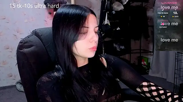 Snapshot of lera_smith chatting on November 2025 10:32:01 PM lera smith online show from November 2025 10:32:01 PM