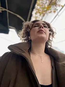 KellyKeler online show from November 2025 12:31:01 PM