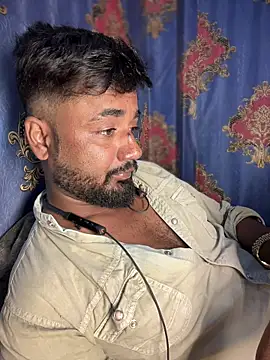 Munny6677 online show from November 2025 06:40:02 PM