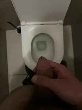 Snapshot of hugehairycock_98 chatting on October 2025 06:04:01 PM hugehairycock 98 online show from October 2025 06:04:01 PM