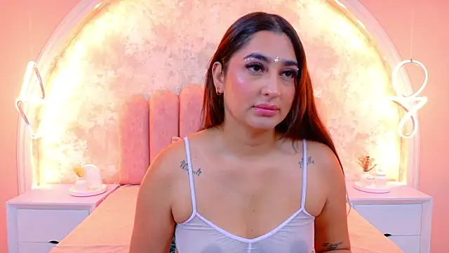 Snapshot of JasmineRhodes chatting on October 2025 01:09:01 PM JasmineRhodes online show from October 2025 01:09:01 PM