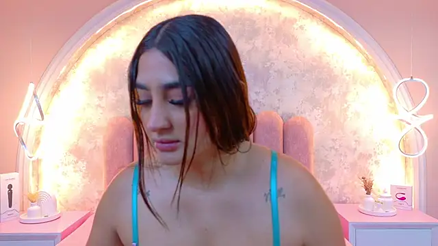 JasmineRhodes online show from January 2026 12:52:02 PM