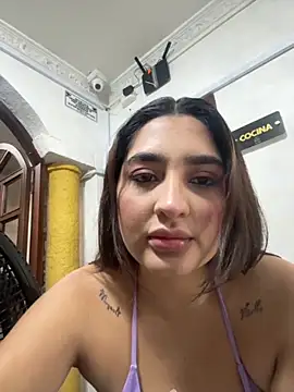 Snapshot of JasmineRhodes chatting on November 2025 01:00:02 PM JasmineRhodes online show from November 2025 01:00:02 PM