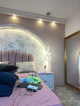 JasmineRhodes online show from April 2026 12:20:01 PM