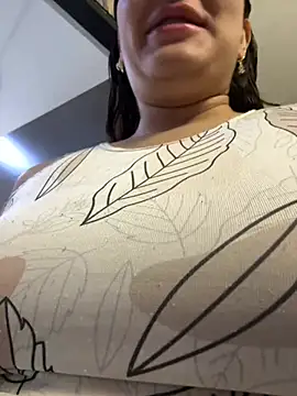 JasmineRhodes online show from May 2026 01:17:02 PM
