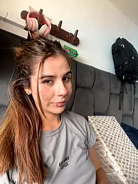 AllieYourGirl online show from October 2025 07:04:01 PM