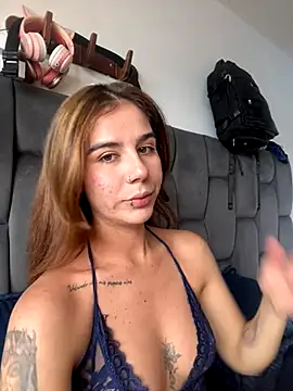 AllieYourGirl online show from October 2025 05:36:02 PM