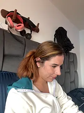 AllieYourGirl online show from December 2025 06:50:02 PM