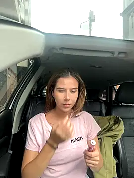 AllieYourGirl online show from November 2025 06:46:02 PM