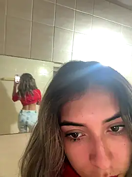 Snapshot of Kardashian12 chatting on October 2025 05:44:02 PM Kardashian12 online show from October 2025 05:44:02 PM