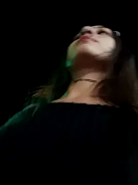 Snapshot of Arii_collins1 chatting on November 2025 01:37:02 AM Arii collins1 online show from November 2025 01:37:02 AM