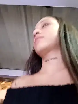 Arii collins1 online show from October 2025 05:03:01 PM