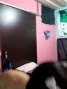 Arii collins1 online show from October 2025 01:36:01 PM